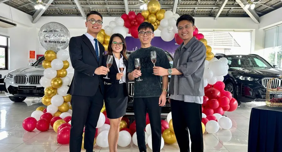 BMW Lâm Đồng trang trọng tổ chức lễ giao xe BMW X3 20i đến khách hàng Nguyễn Yên Thành
