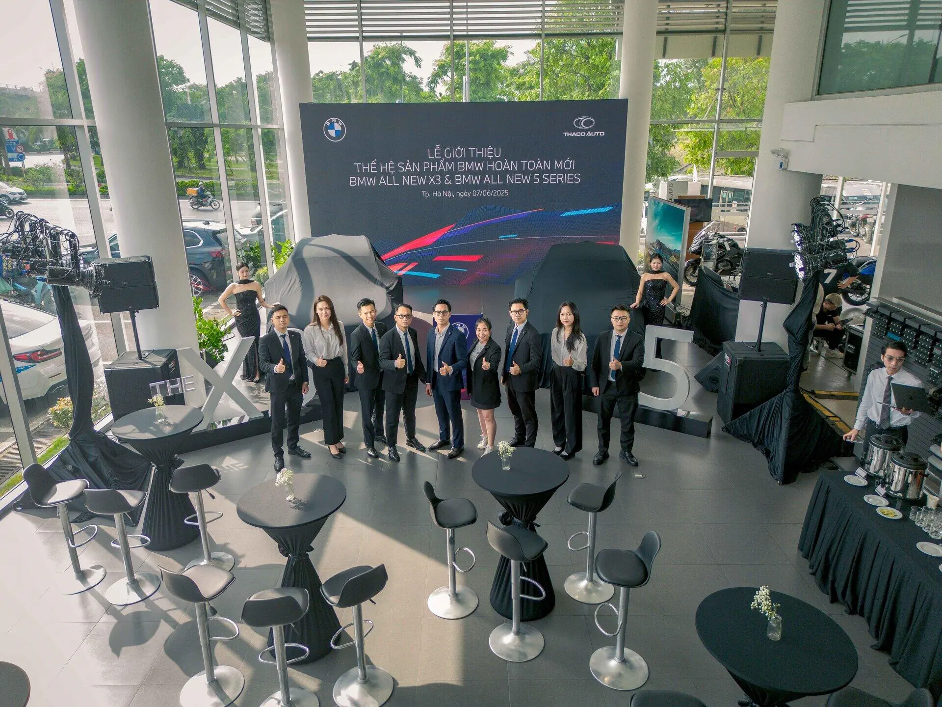 Lễ Ra Mắt BMW All New X3 & BMW All New 5 Series Bùng Nổ Của THACO AUTO BMW Hà Nội Tại Toàn Bộ Hệ Thống Showroom BMW Hà Nội