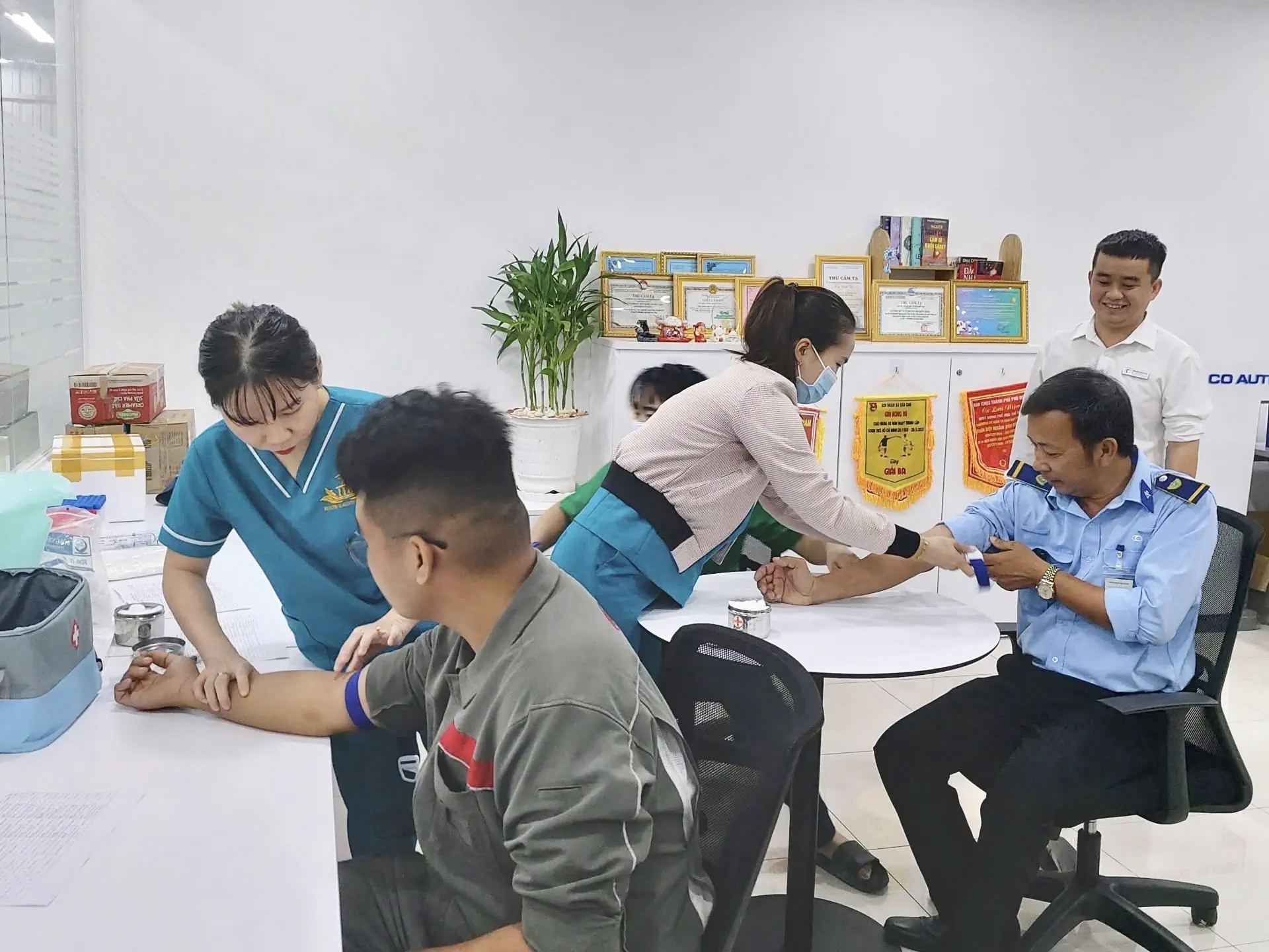 THACO AUTO Kiên Giang tổ chức khám sức khỏe định kỳ cho CBNV năm 2024