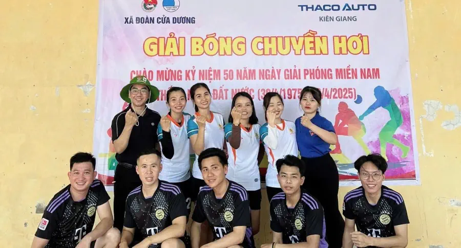 THACO AUTO KIÊN GIANG GIÀNH GIẢI NHÌ TẠI GIẢI GIAO LƯU  BÓNG CHUYÊN HƠI PHÚ QUỐC 2025