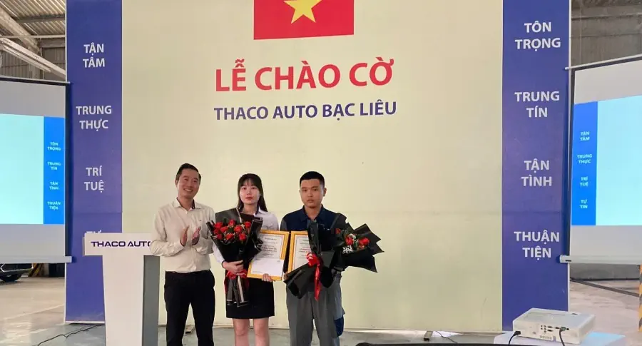 Lễ chào cờ tháng 9: THACO AUTO Bạc Liêu đẩy mạnh phục vụ khách hàng sau nghị định giảm 50% lệ phí trước bạ