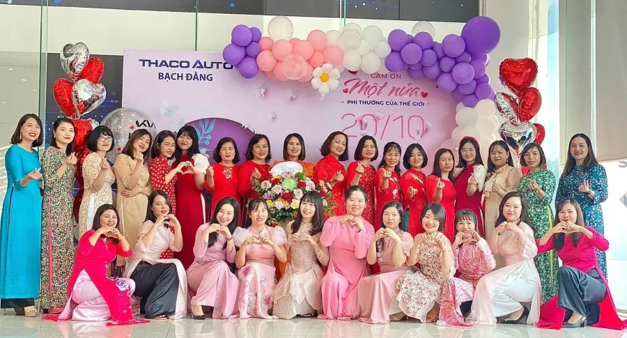 CHÀO MỪNG NGÀY PHỤ NỮ VIỆT NAM 20.10 TẠI THACO AUTO BẠCH ĐẰNG - HÀ NỘI