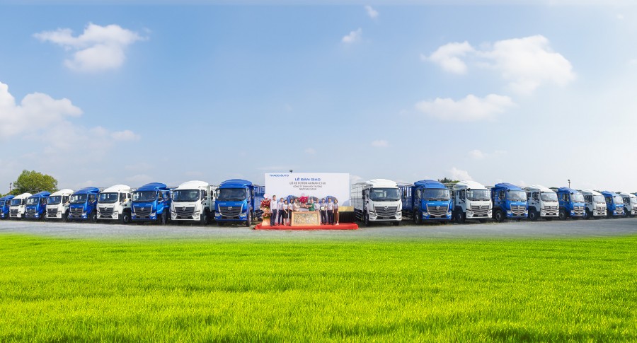 THACO AUTO chuyển giao lô 56 xe Tải, Bus đến khách hàng trong tháng 11