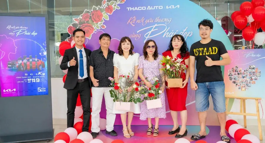 THACO AUTO Bình Định tôn vinh và tri ân “một nửa thế giới”