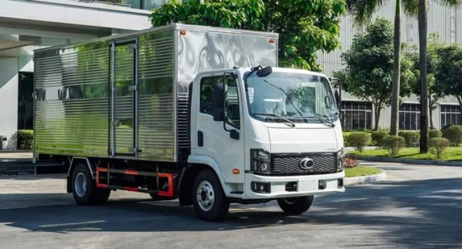 THACO AUTO cung cấp phương tiện phục vụ diễu binh, diễu hành Đại lễ 30/4