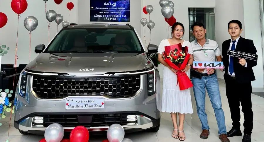 THACO AUTO Bình Định bàn giao xe Kia New Carnival đầu tiên tại Bình Định