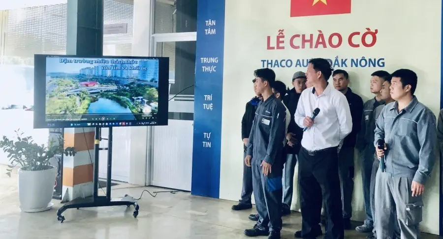 CHÀO CỜ ĐẦU THÁNG NÉT ĐẸP VĂN HÓA TẠI THACO AUTO ĐẮK NÔNG