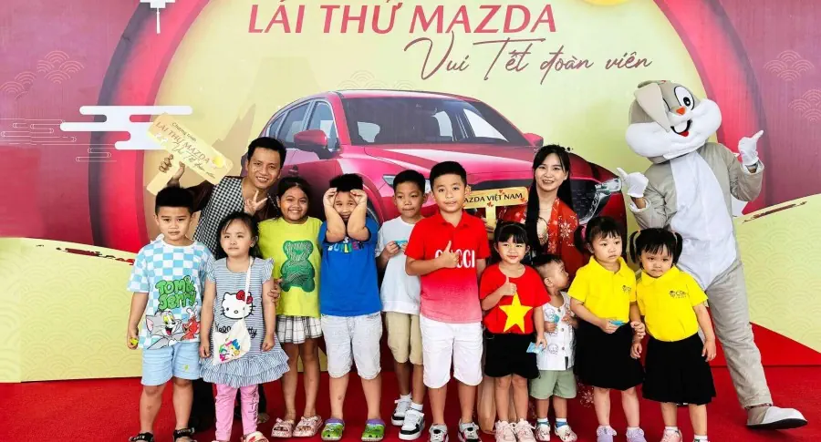 THACO AUTO Bình Tân cùng khách hàng đón mùa trăng đoàn viên