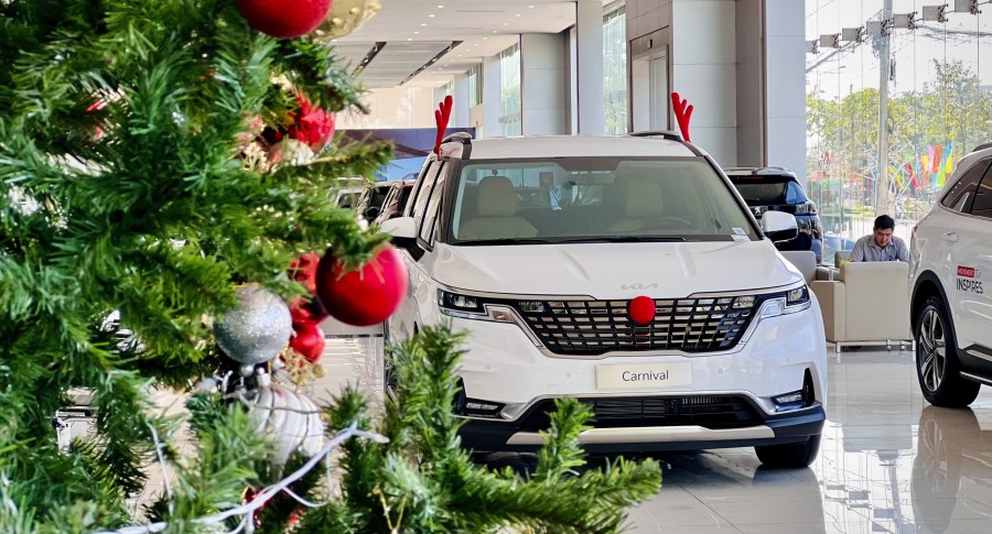 THACO AUTO CẦN THƠ “khoác áo mới” chào đón Giáng sinh 2023