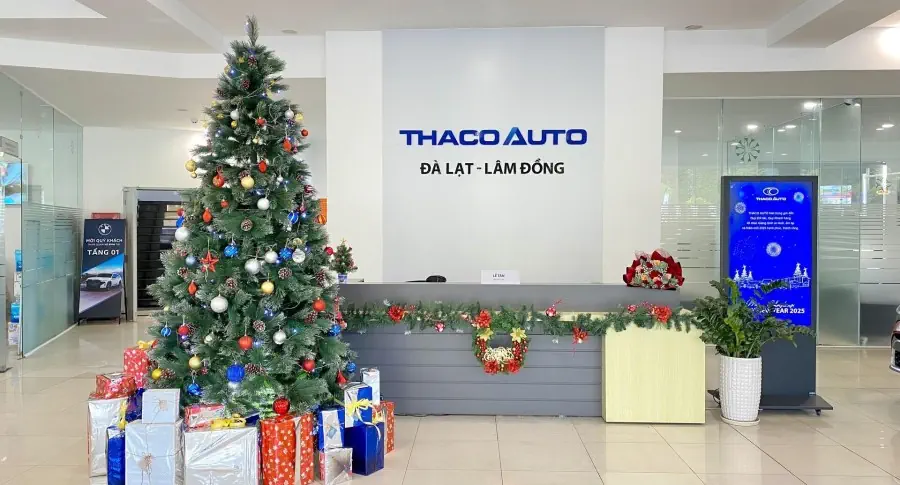 Trao yêu thương, đón Giáng sinh an lành cùng THACO AUTO Lâm Đồng