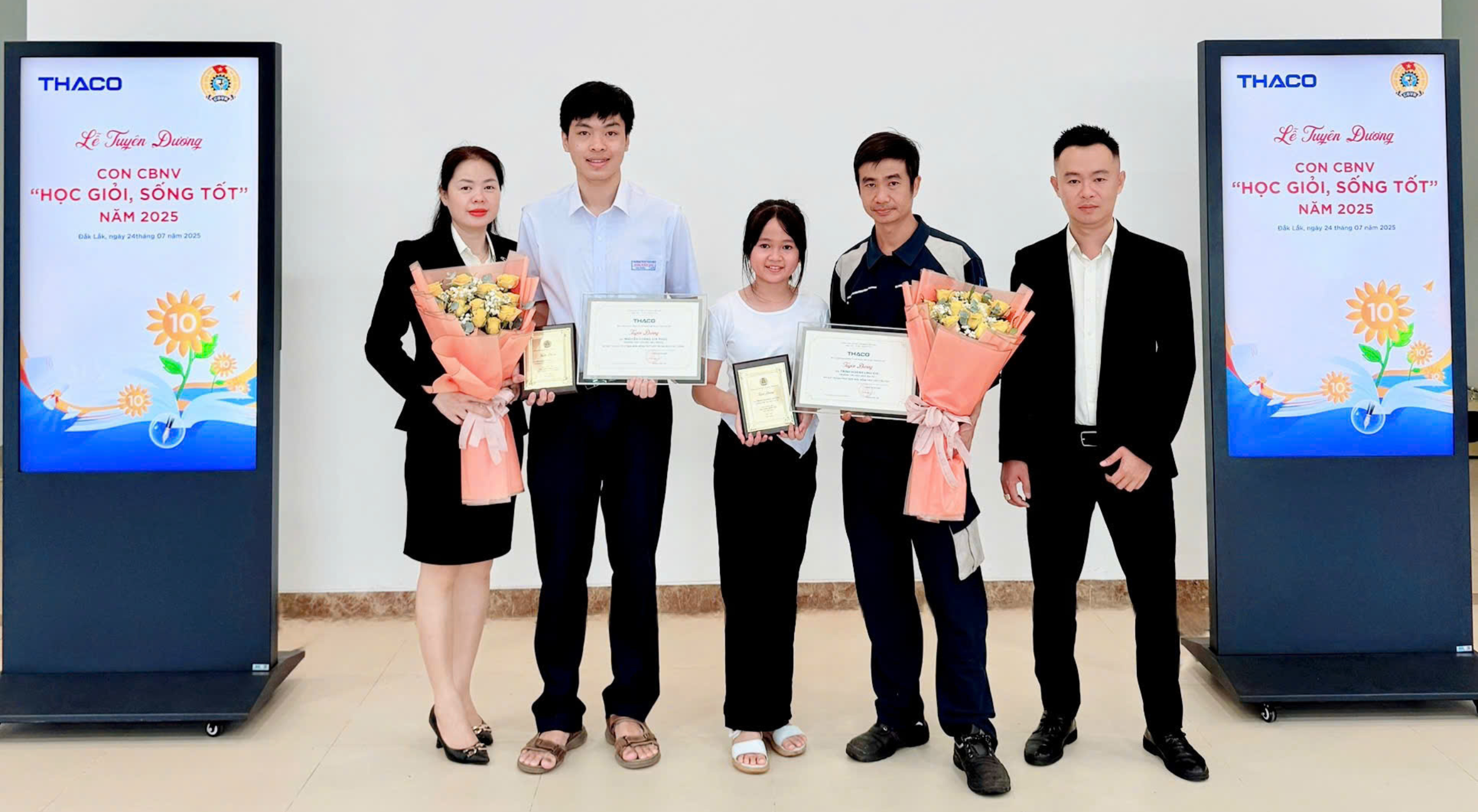 THACO AUTO Đắk Lắk tuyên dương "Con CBNV học giỏi, sống tốt" năm 2025
