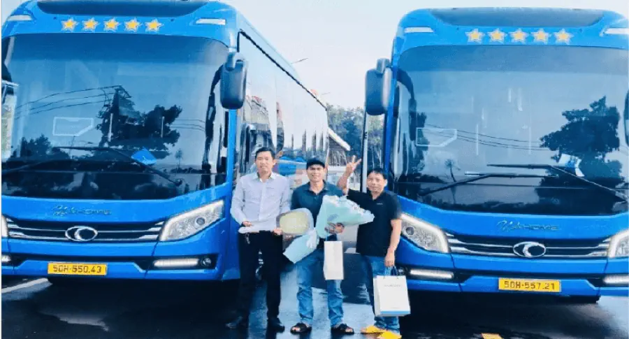 THACO AUTO Đắk Lắk bàn giao 02 xe New Mobihome Premium TB24A cho nhà xe Kim Anh