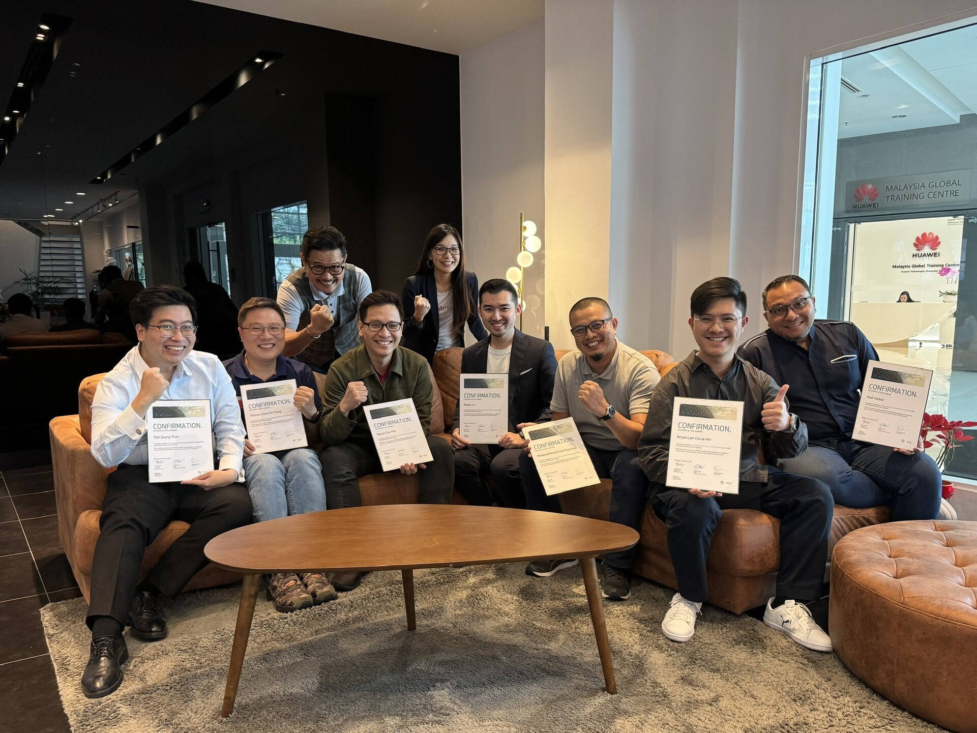 THACO AUTO promotes internal training