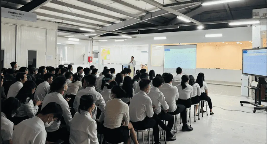 Chào cờ tháng 4/2024: THACO AUTO Gò Vấp chú trọng công tác kiện toàn quản trị theo cấu trúc mới và kế hoạch kinh doanh quý II/2024