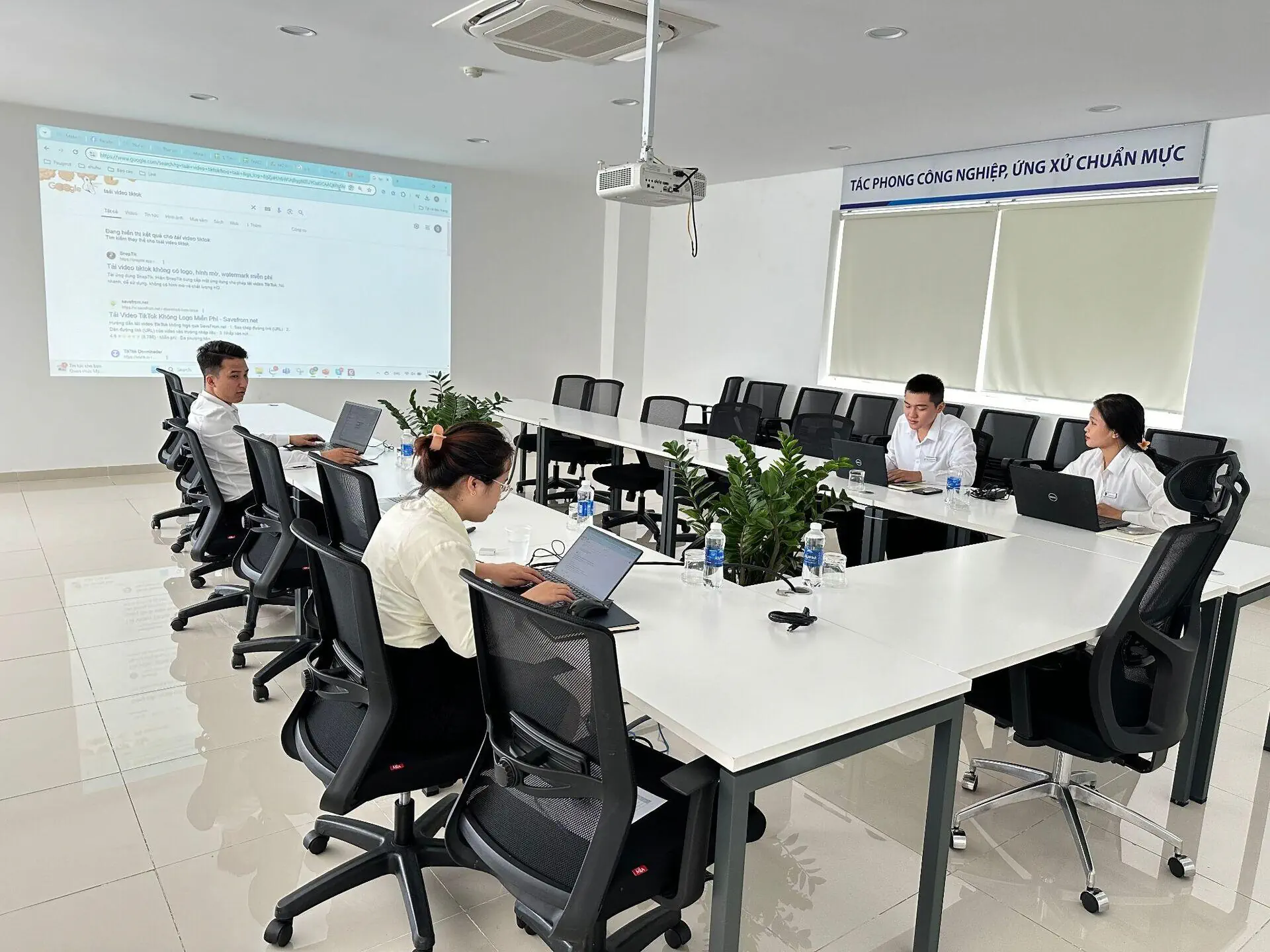 THACO AUTO HẢI DƯƠNG ĐÀO TẠO NÂNG CAO KIẾN THỨC, KỸ NĂNG MARKETING