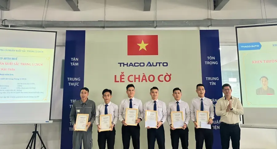 Lễ chào cờ tháng 6: THACO AUTO Huế sẵn sàng bứt phát tháng cuối Quý II/2024