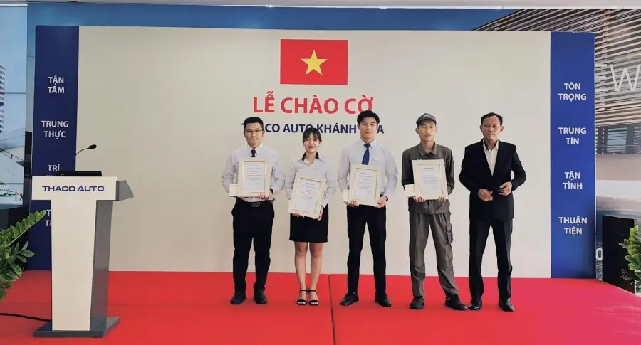 Lễ chào cờ tháng 6: THACO AUTO Khánh Hoà sẵn sàng bứt phá tháng cuối Quý II/2024