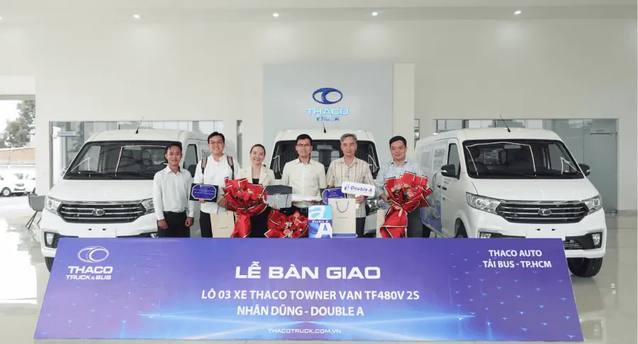 THACO AUTO Tải Bus - TP.HCM bàn giao lô 3 xe TF480V 2S cho Công Ty TNHH Đầu Tư Thương Mại Dịch Vụ Nhân Dũng