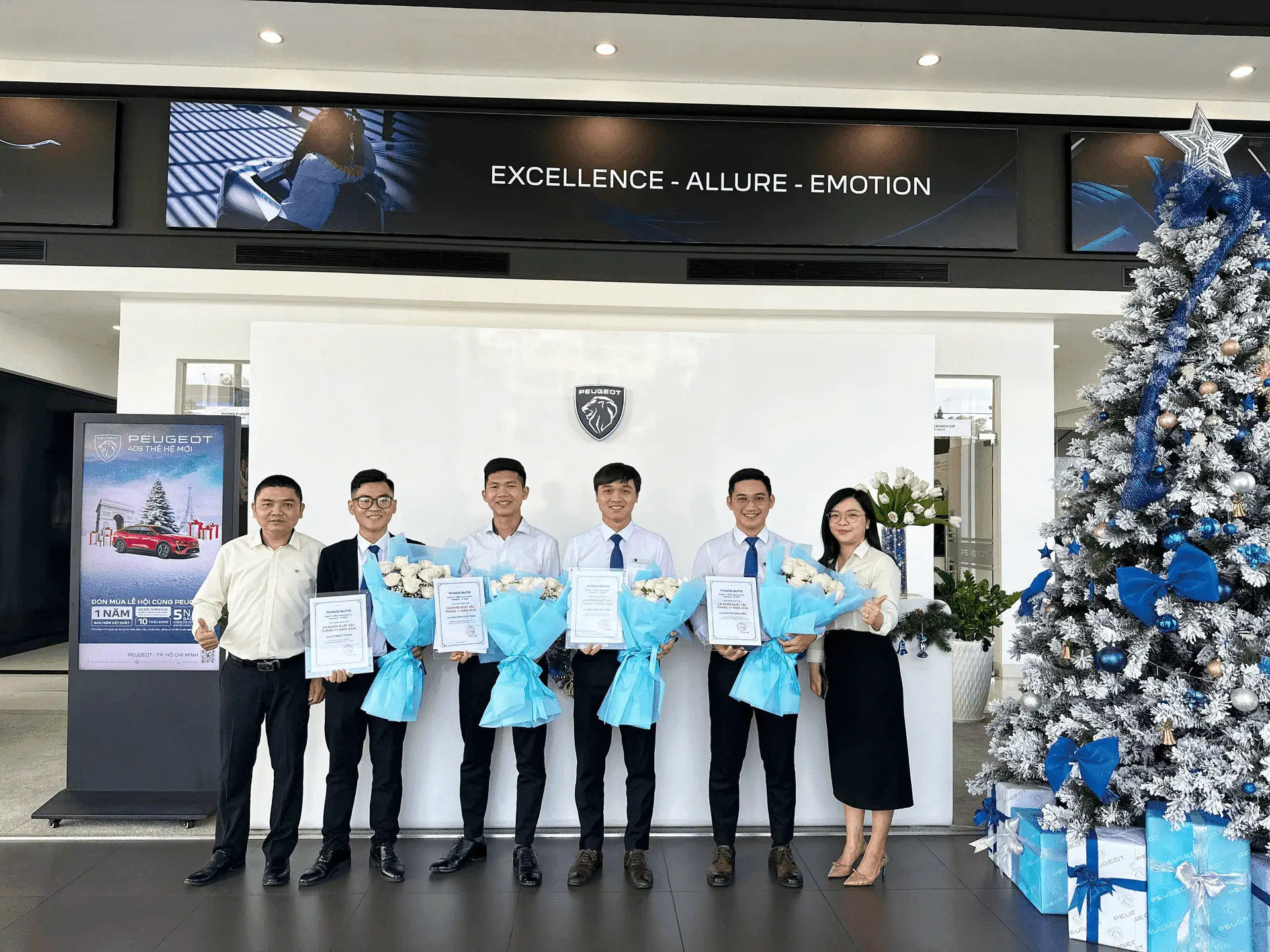 THACO AUTO Peugeot - TP.HCM tổ chức lễ chào cờ cuối năm 2024 - Triển khai công tác chăm sóc khách hàng mùa lễ hội