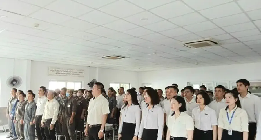 LỄ CHÀO CỜ THÁNG 6 THACO AUTO PHẠM VĂN ĐỒNG