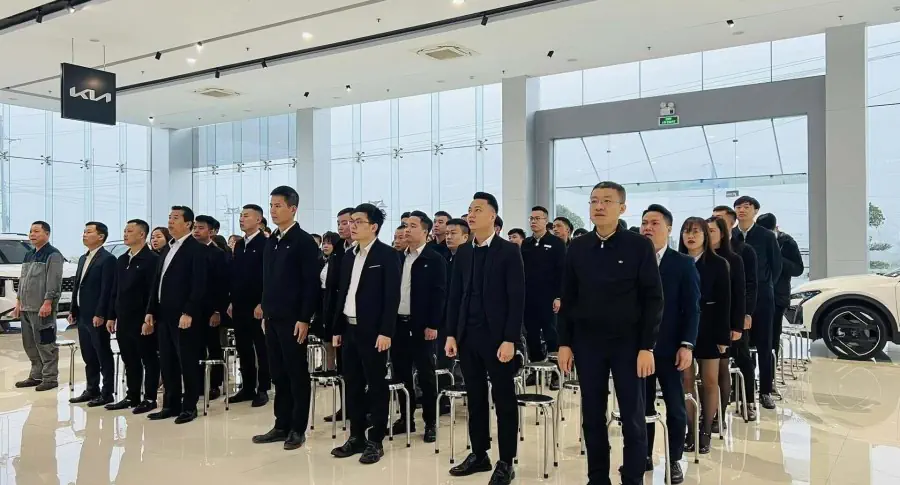 CHÀO CỜ THÁNG 3 - TẬP TRUNG THỰC HIỆN CHỈ TIÊU THÁNG & QUÝ I/2025