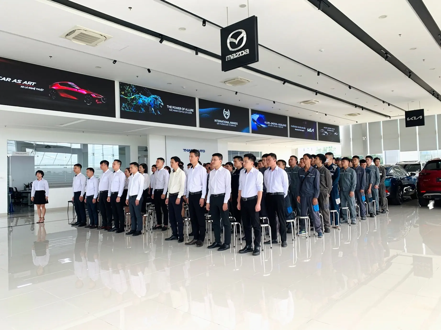 CHÀO CỜ THÁNG 7/2024: THACO AUTO PHÚ THỌ CHÚ TRỌNG TRIỂN KHAI CÔNG TÁC BÁN HÀNG & DỊCH VỤ