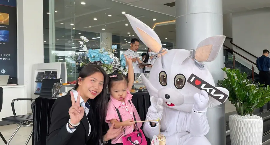 THACO AUTO Phú Mỹ Hưng  cùng khách hàng đón mùa trăng đoàn viên