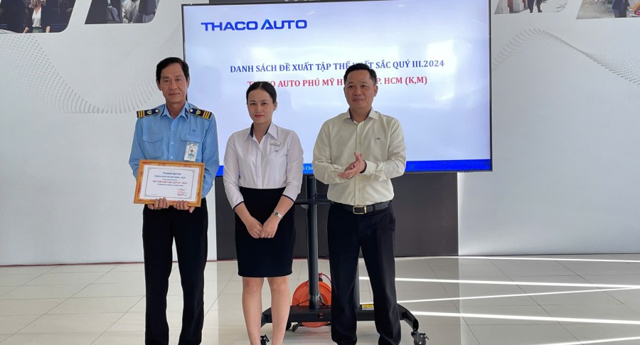 Lễ chào cờ tháng 10: THACO AUTO PHÚ MỸ HƯNG sẵn sàng bứt phá trong Quý IV/2024