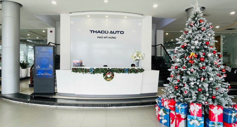Trao yêu thương, đón Giáng sinh an lành cùng THACO AUTO Phú Mỹ Hưng