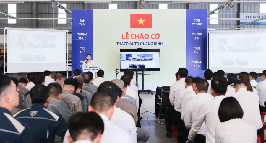 LỄ CHÀO CỜ THÁNG 6 TẠI THACO AUTO QUẢNG BÌNH – KHỞI ĐẦU MỚI CHO HÀNH TRÌNH BỨT PHÁ
