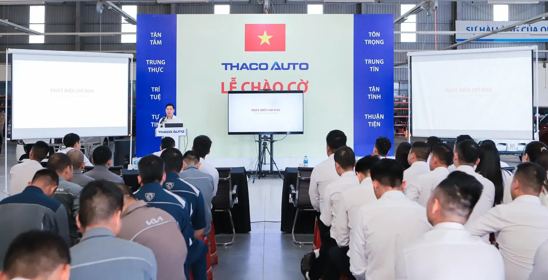 LỄ CHÀO CỜ THÁNG 9 TẠI THACO AUTO QUẢNG TRỊ
