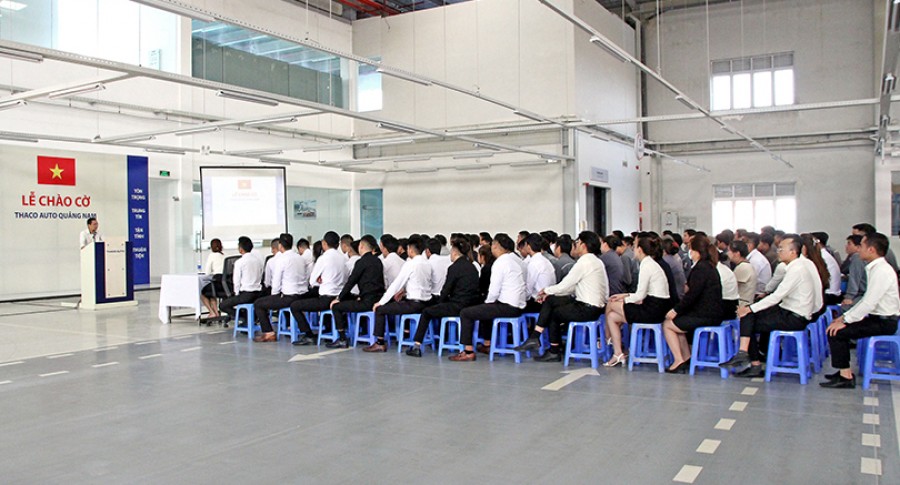 Chào cờ tháng 3/2024: THACO AUTO Quảng Nam chú trọng triển khai các giải pháp hoàn thành kế hoạch tháng 3, quý I/2024