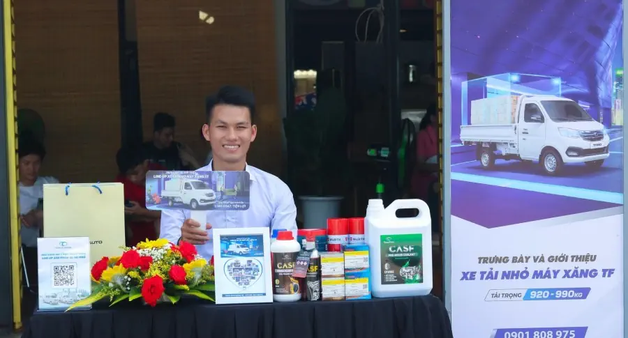 Vận chuyển hàng hoá linh hoạt với xe Tải nhỏ máy xăng THACO TF220 và THACO TF230