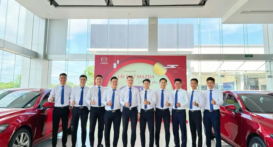 THACO AUTO Quảng Trị cùng khách hàng đón mùa trăng đoàn viên