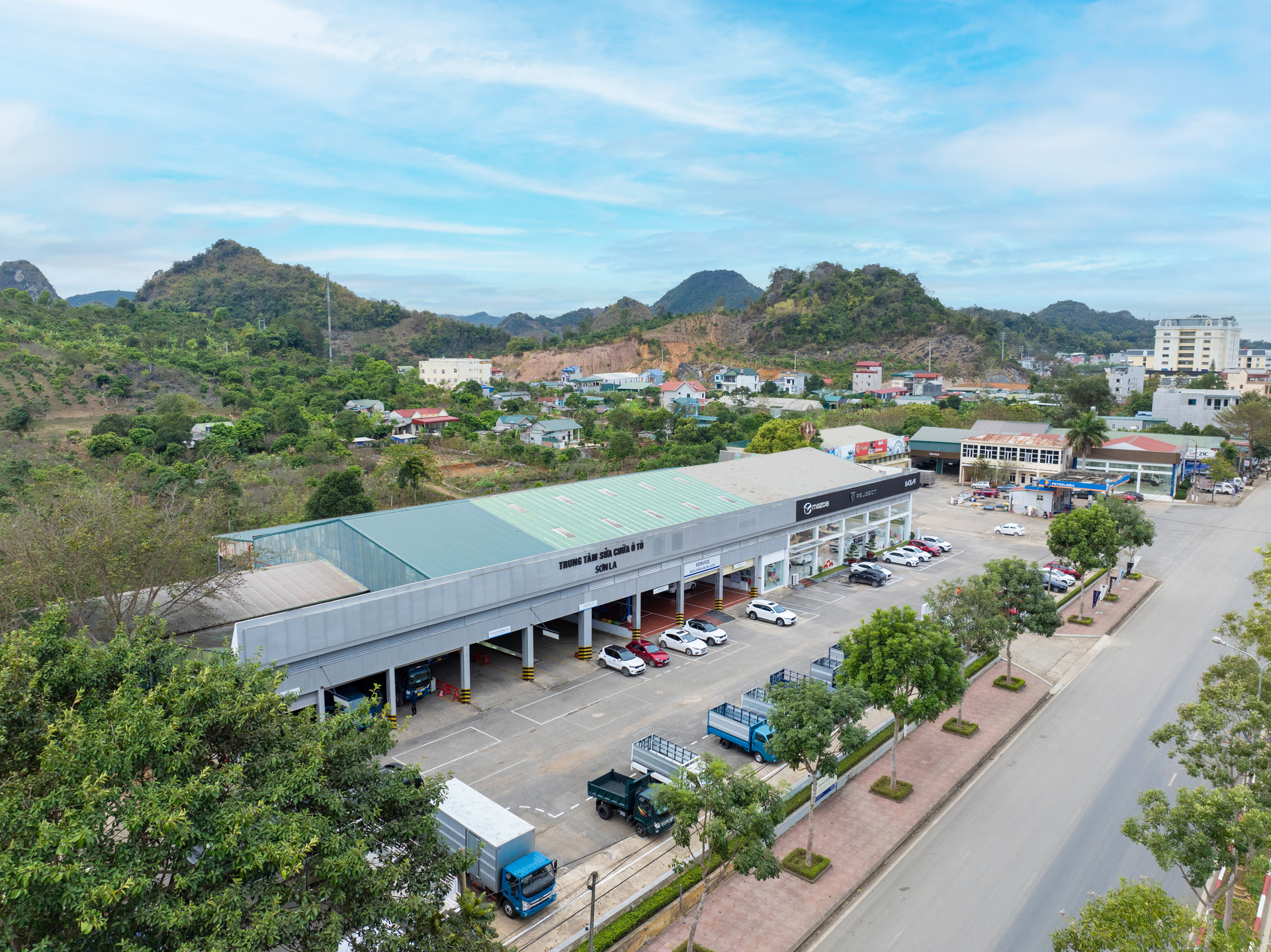 THACO AUTO SƠN LA TỔ CHỨC CHƯƠNG TRÌNH LỄ KHAI NIÊN GIÁP THÌN 2024
