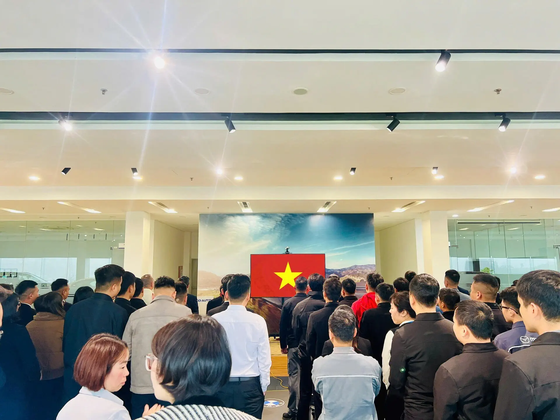 🇻🇳 THACO AUTO BẮC GIANG TỔ CHỨC LỄ CHÀO CỜ THÁNG 3.2025 🇻🇳