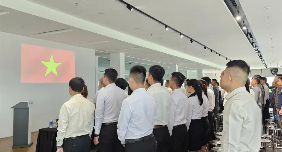 THACO AUTO BẮC GIANG HOẠT ĐỘNG CHÀO CỜ THÁNG 9