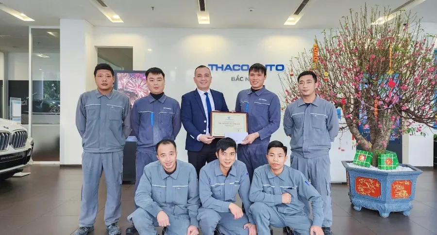 TỔ SƠN XƯỞNG DVPT XE DU LỊCH THACO AUTO BẮC NINH VINH DỰ ĐƯỢC NHẬN DANH HIỆU: TẬP THỂ XUẤT SẮC NĂM 2023