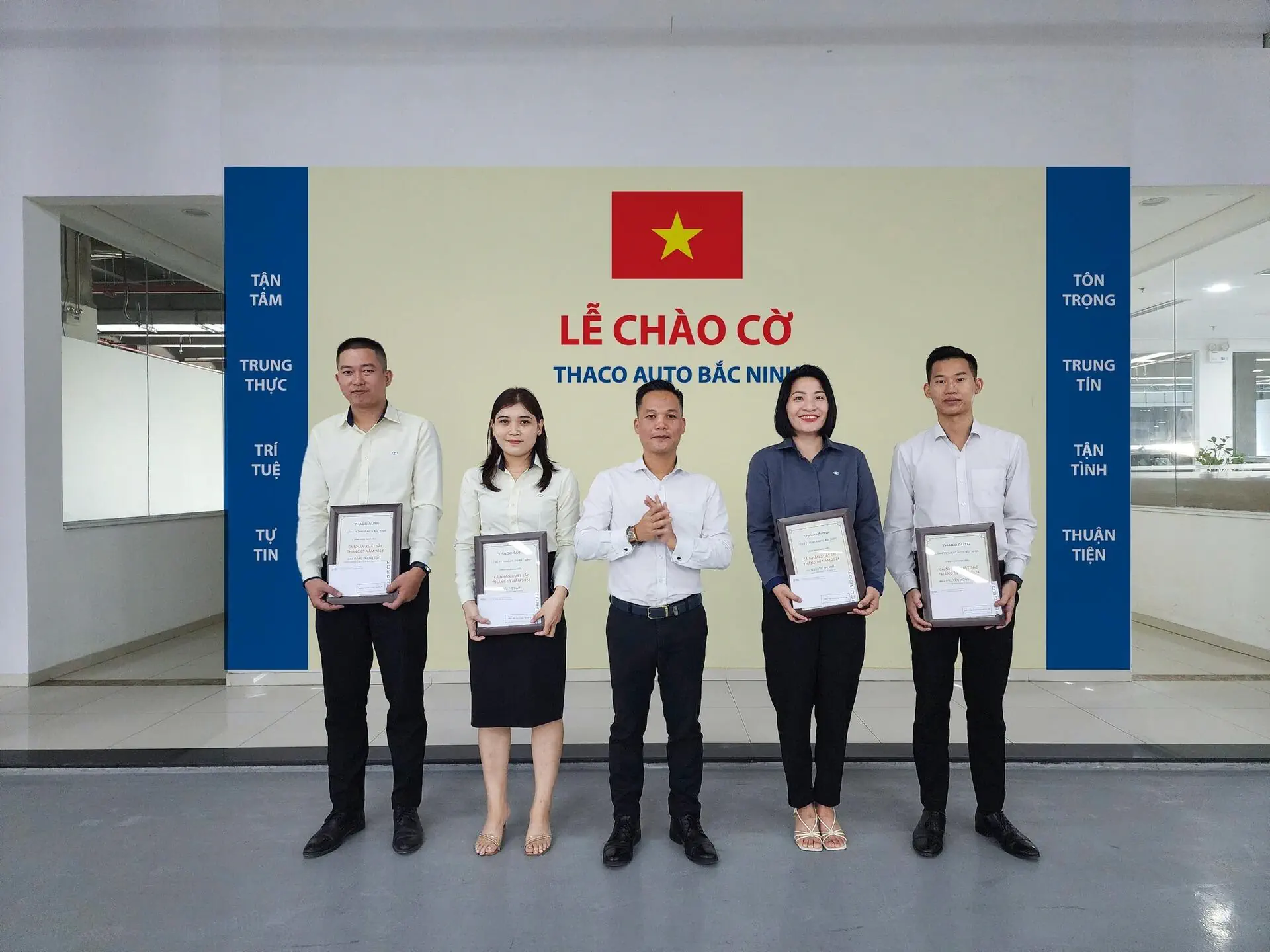 Tin tức