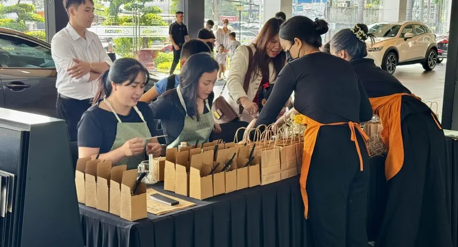 Cafe cuối tuần tháng 10: Cùng THACO AUTO Bình Triệu tôn vinh phái đẹp