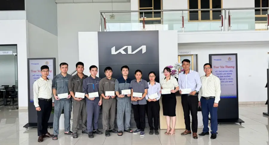 THACO AUTO HẢI DƯƠNG GỬI TRAO HỖ TRỢ CÁN BỘ CÔNG NHÂN VIÊN SAU BÃO SỐ 3 YAGI