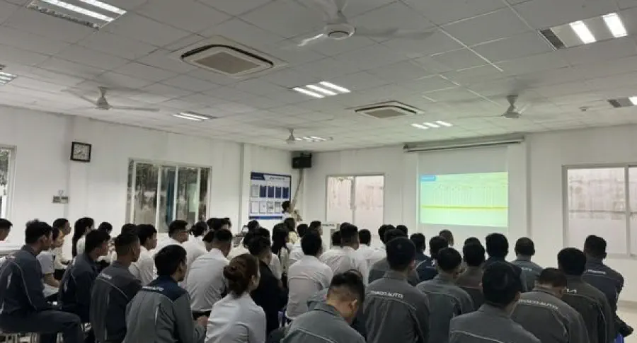 CHƯƠNG TRÌNH LỄ CHÀO CỜ THÁNG 5 TẠI THACO AUTO HOÀ BÌNH