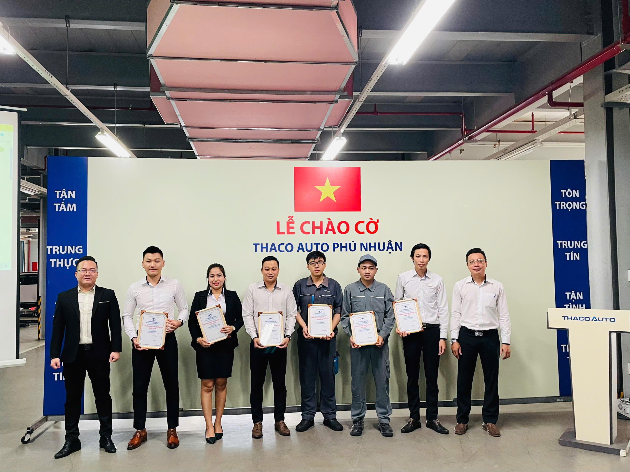 Tin tức