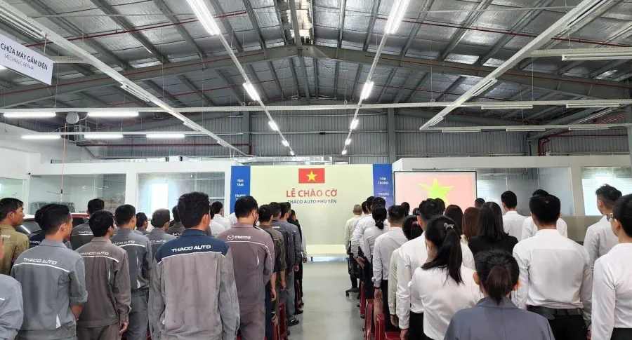 Chào cờ tháng 3/2024: THACO AUTO Phú Yên triển khai kế hoạch hoạt động trong tháng 3 chú trọng phát triển Kinh doanh