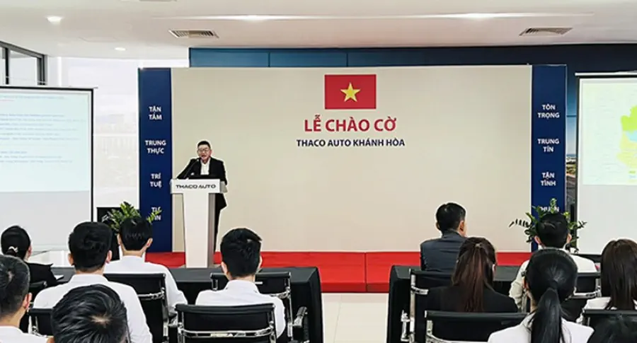 Lễ chào cờ đầu năm mới 2024 đầy cảm xúc tại THACO AUTO Khánh Hòa