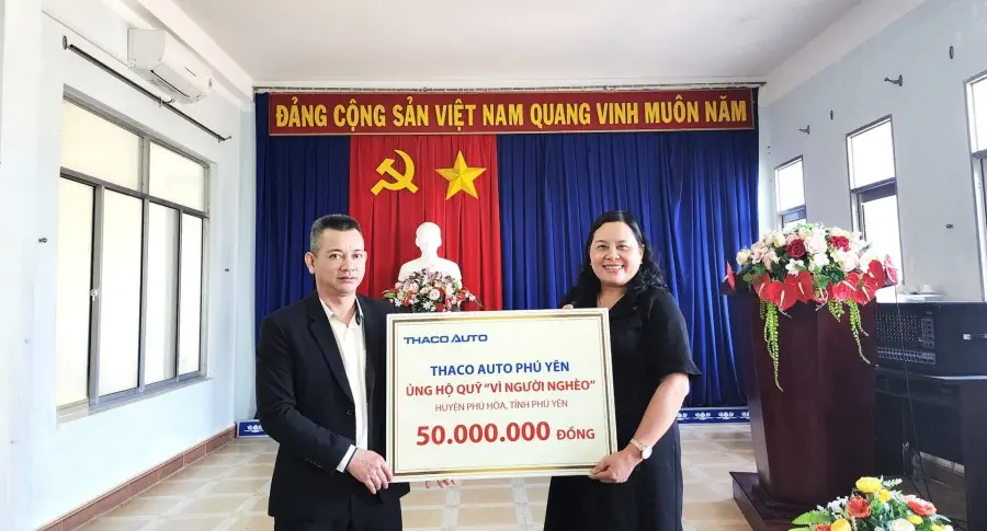 THACO AUTO PHÚ YÊN sẻ chia với người có hoàn cảnh khó khăn tại địa phương nhân dịp Tết Nguyên đán 2024