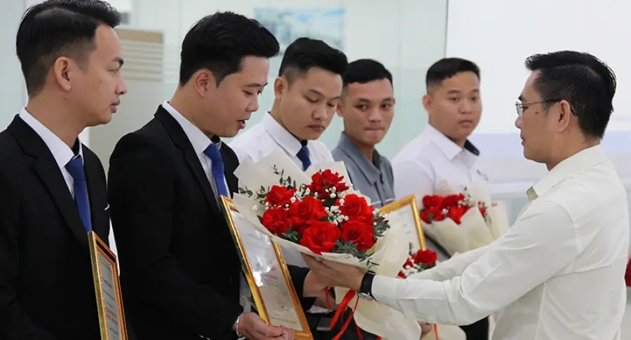 Lễ chào cờ tháng 12: THACO AUTO Quảng Nam triển khai các giải pháp hoàn thành mục tiêu kế hoạch năm 2024