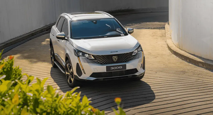 New Peugeot 3008 & New Peugeot 5008 phiên bản nâng cấp: Tiếp nối hành trình 215 năm di sản thương hiệu Pháp