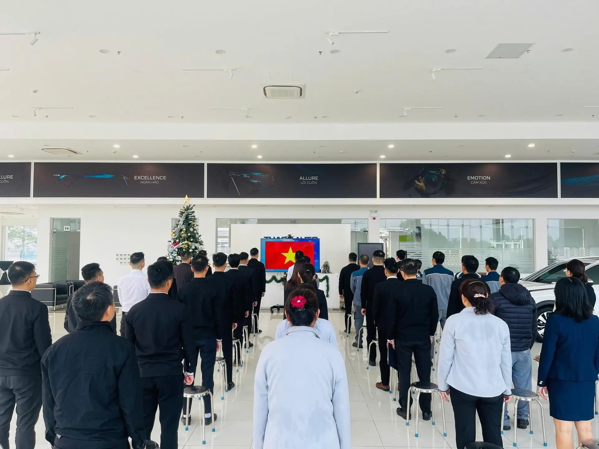 CHƯƠNG TRÌNH LỄ CHÀO CỜ TẠI THACO AUTO THÁI BÌNH