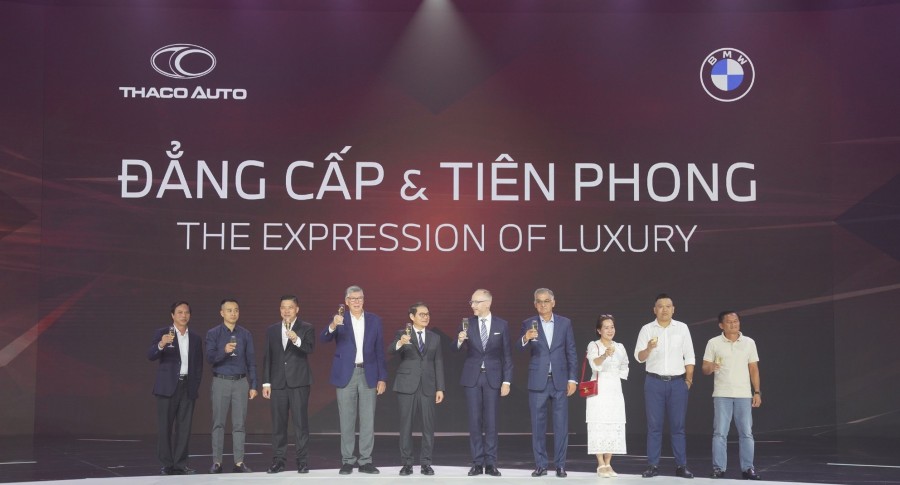 THACO AUTO organizes "The Expression of Luxury", launching the new BMW X5 and the first-ever BMW XM